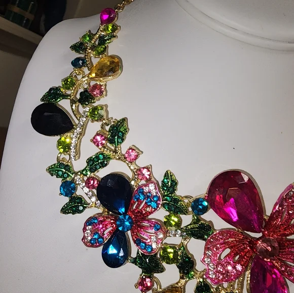 Betsey Johnson Floral Garden Bib Statement Necklace with Multicolor Crystals - Picture 5 of 7